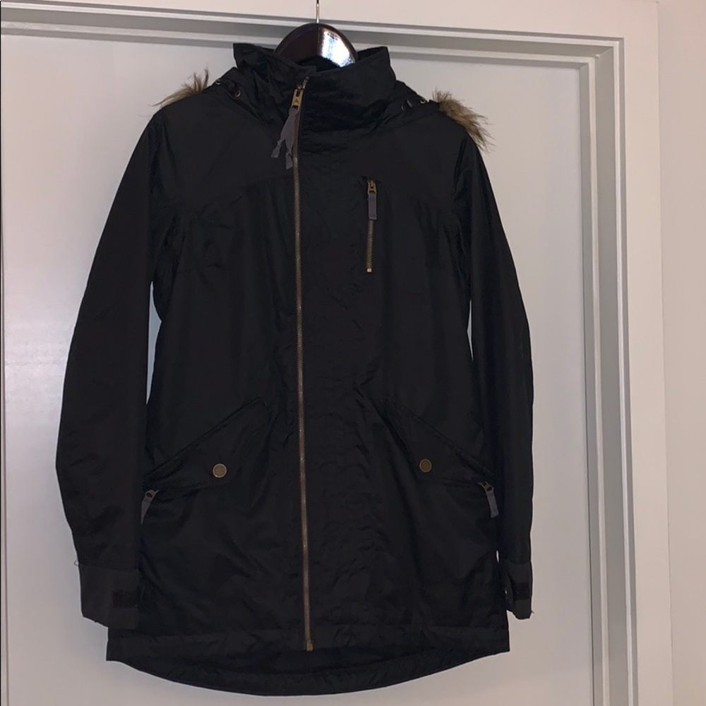 Burton DryRide Ski Jacket Snowboarding Jacket Medium Flattering Black Fit